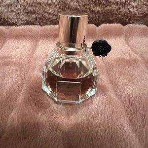 Viktor & Rolf Flowerbomb Eau de Parfum 1oz.